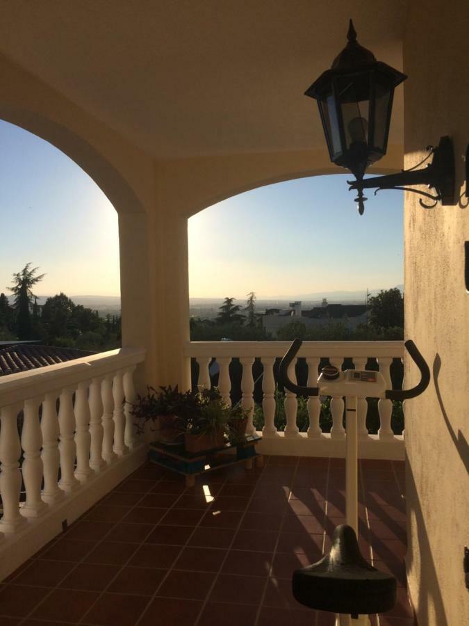 شقة Bonita Casa En Barrio De Monachil غرناطة المظهر الخارجي الصورة